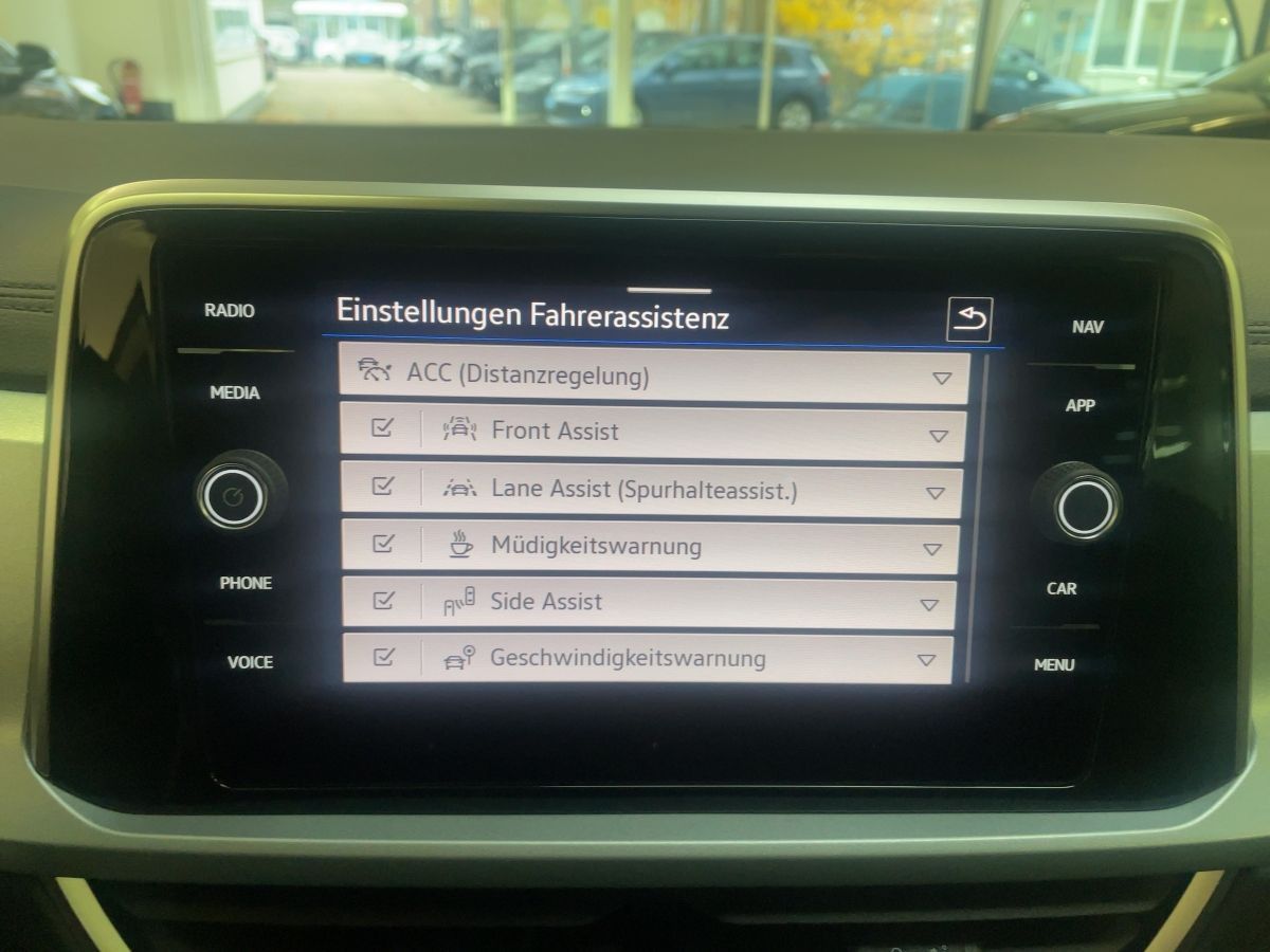 Volkswagen T-Roc - Bild 17