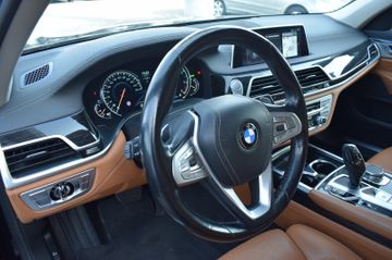 BMW 740 - 9