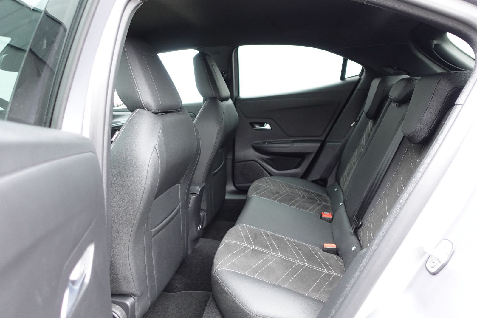 Fahrzeugabbildung Opel Mokka GS 1.2T AUTOMATIK,Navi,ACC,Kamera,Sitzhzg