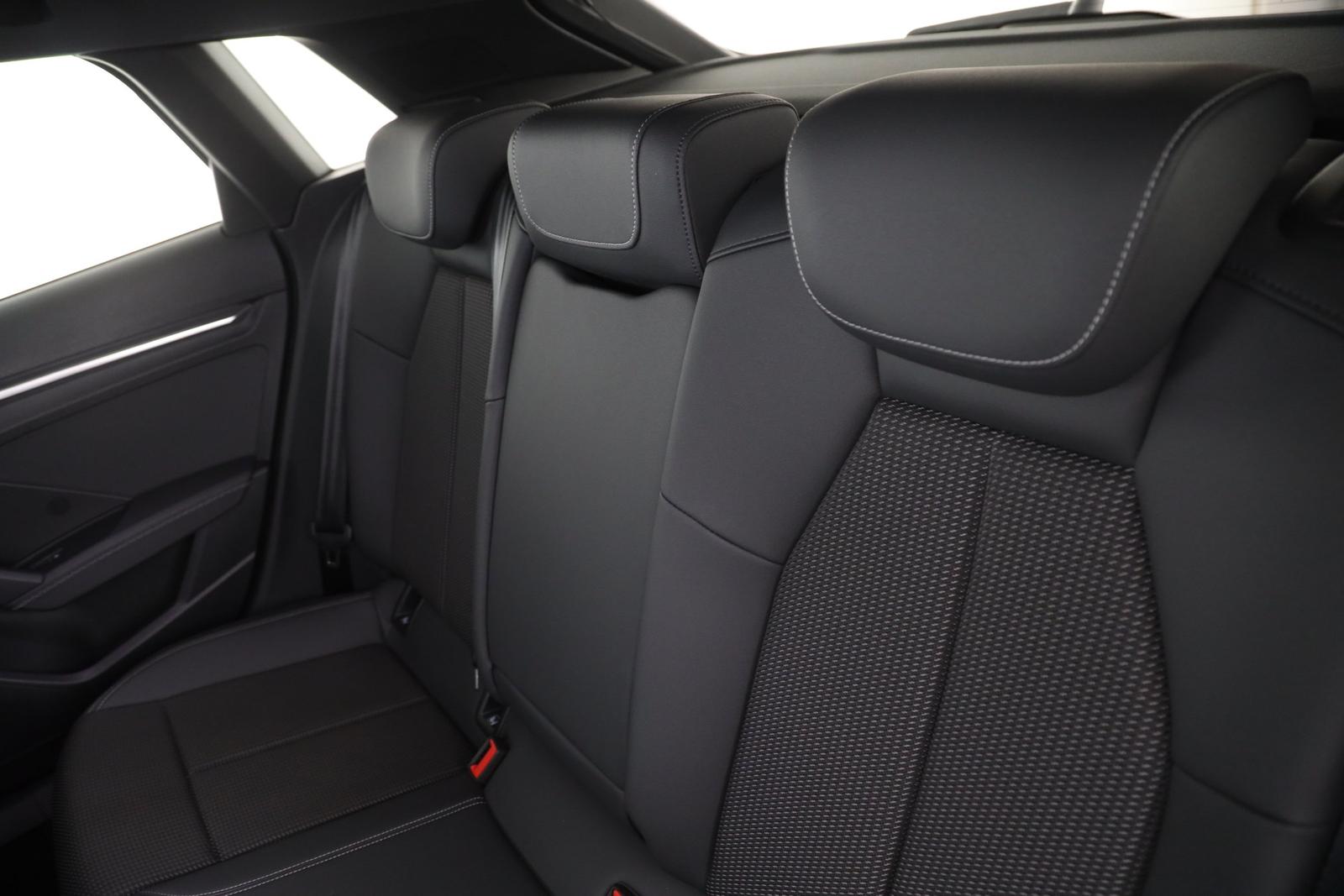 Audi A3 Sportback 35 TFSI S line NAVI AHK, миниатюра 13