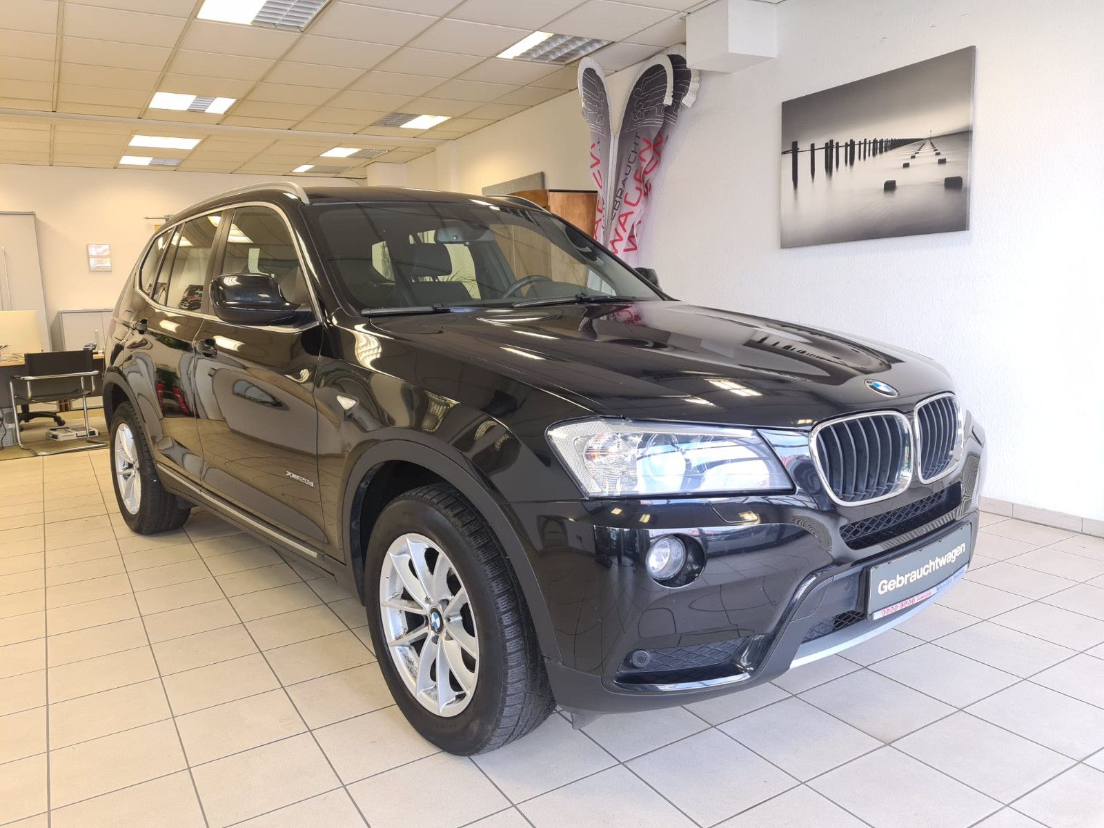 Fahrzeugabbildung BMW X3 xDrive 20 d / NAVI / KAMERA / LEDER / XENON