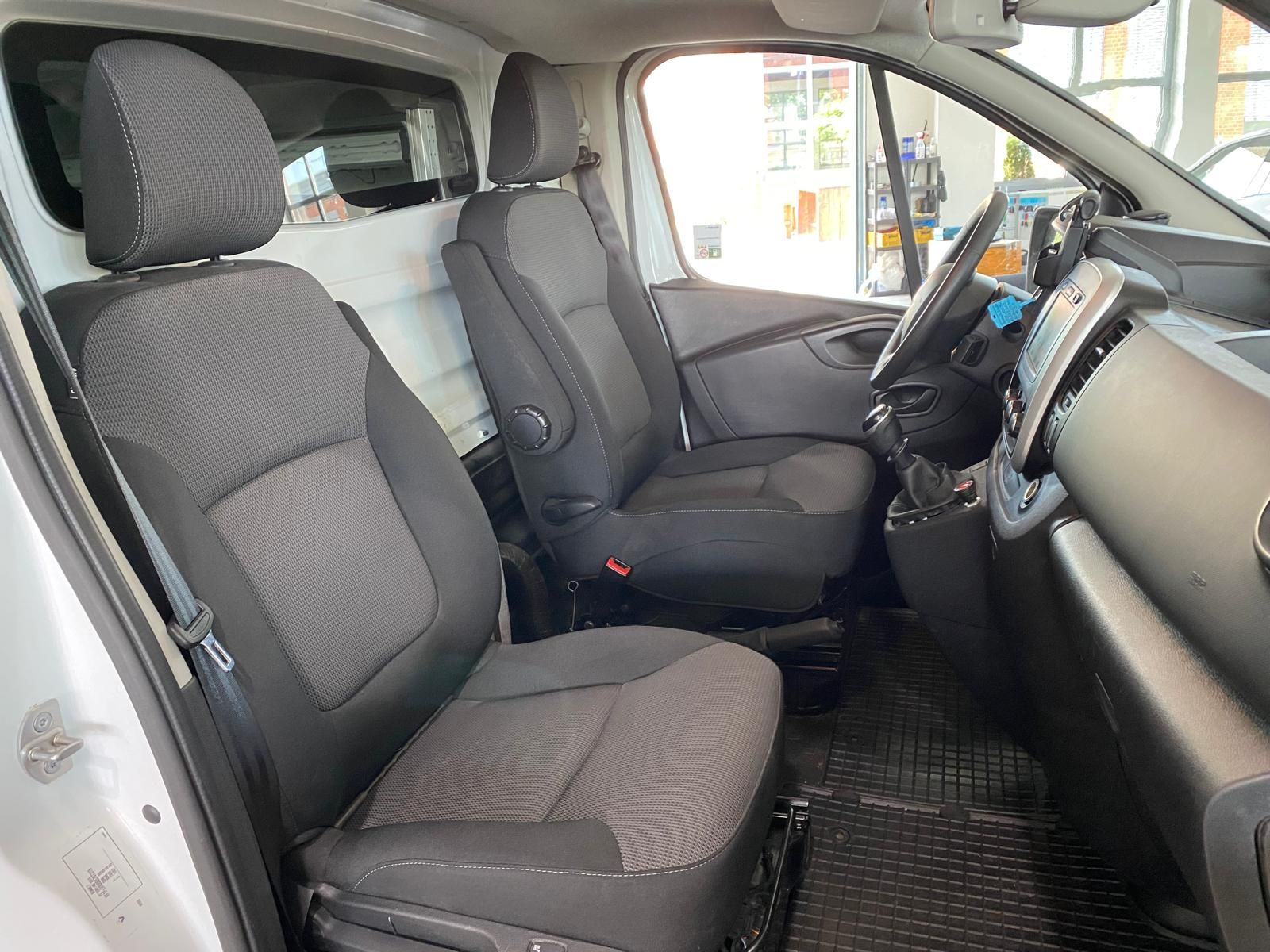 Fahrzeugabbildung Renault Trafic L1H1 2.0 dCi /Navi/Klima/2-Si/BOTT/SH/RFK