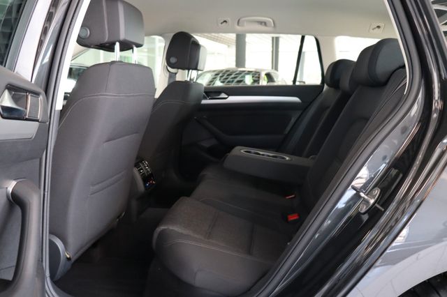 Fahrzeugabbildung Volkswagen Passat Variant Comfortline BMT/Start-Stopp 1HAND