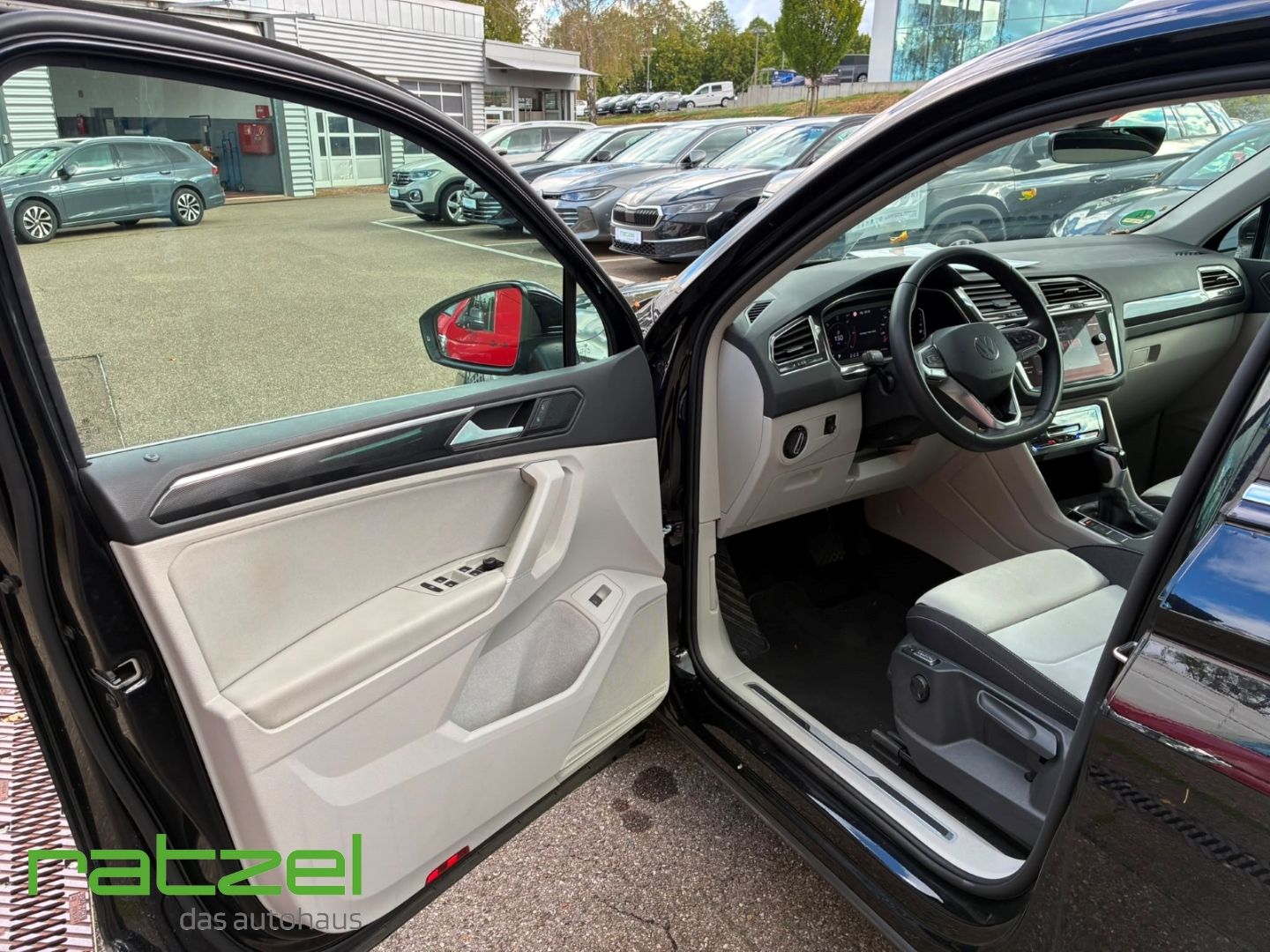 Fahrzeugabbildung Volkswagen Tiguan Elegance 2.0 TDI 7-Gang-DSG