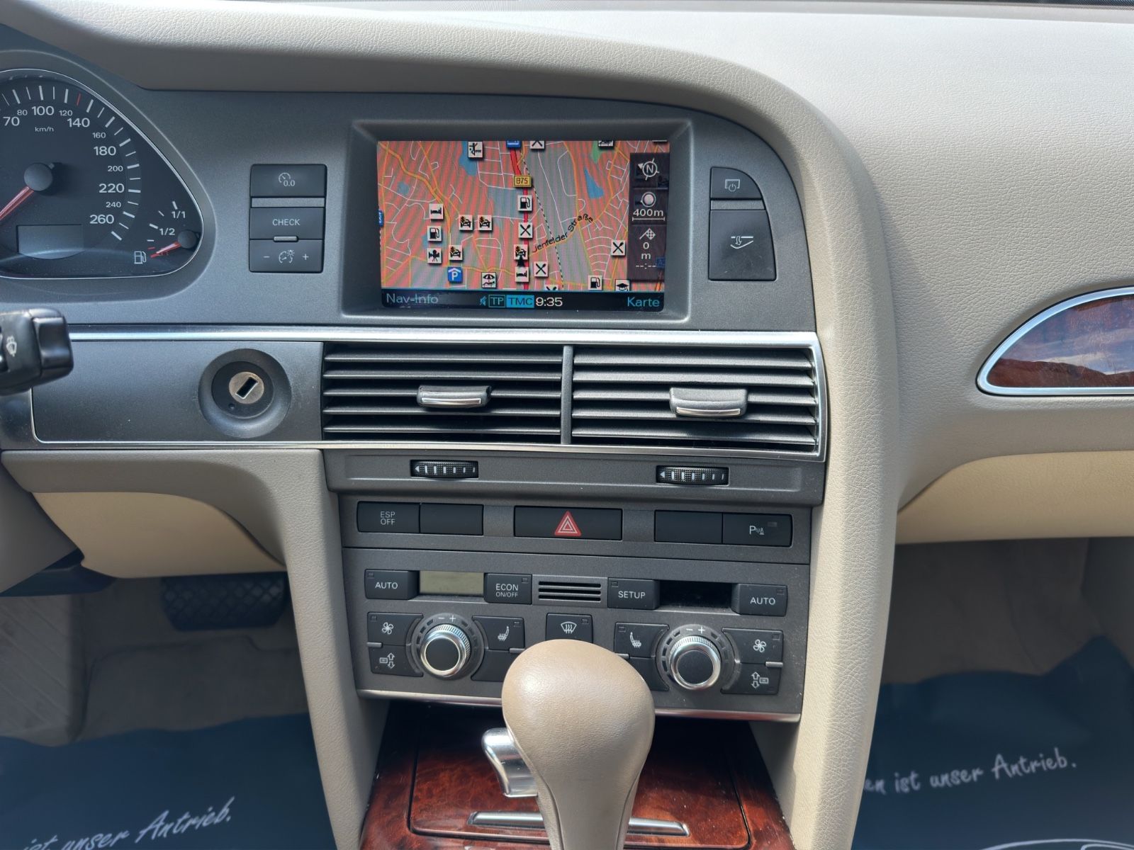 Fahrzeugabbildung Audi A6 Lim. 2.4/II.HAND/Navi/Leder/AHK/SHZ/Tempomat