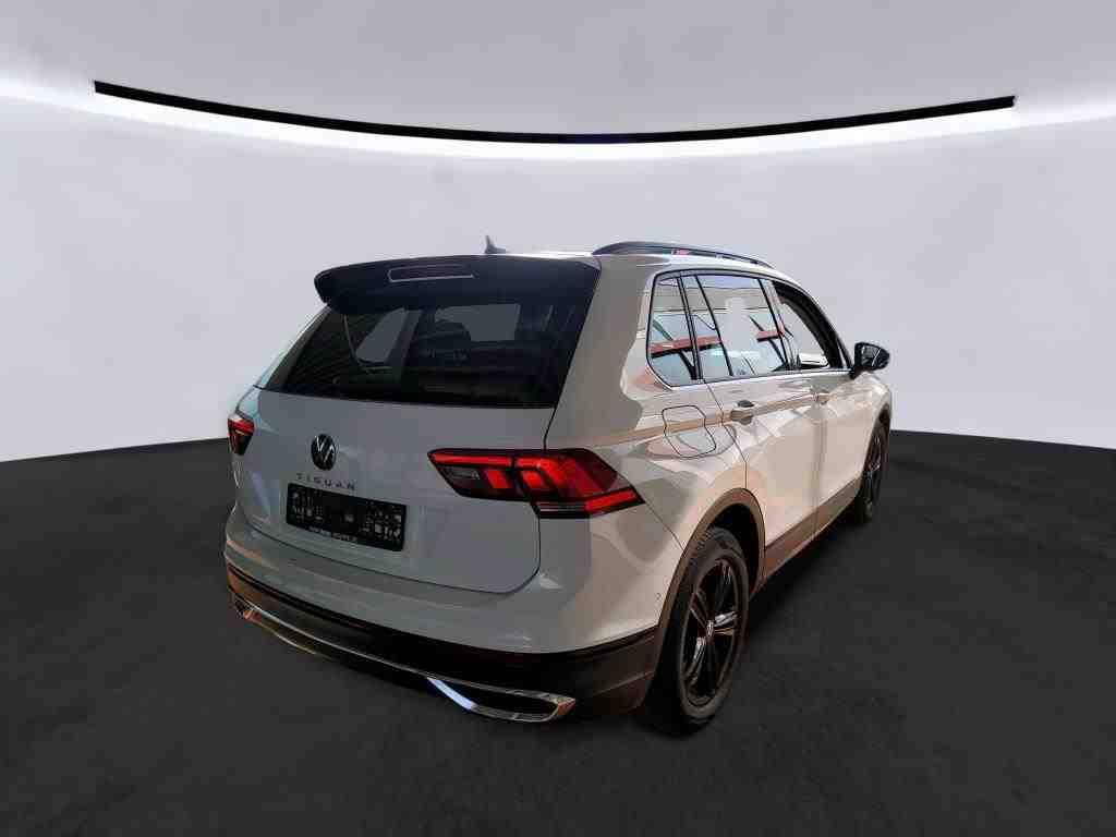 Volkswagen Tiguan 2.0 TDI Urban Sport Matrix+AHK+Sound+ACC+, миниатюра 4