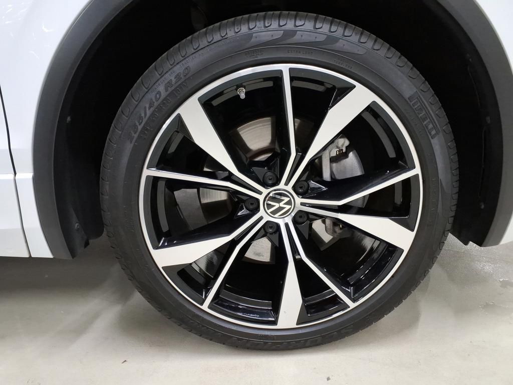 Volkswagen Tiguan R-Line 4M 2.0 TSI DSG AHK*Pano*RFK*PDC*SH