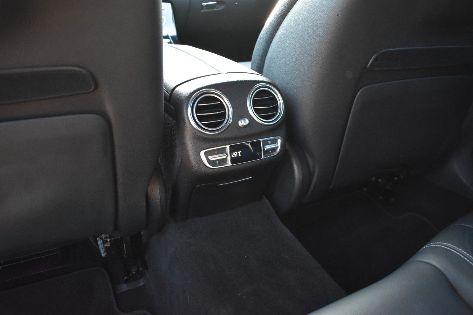 Fahrzeugabbildung Mercedes-Benz E 400d  Lim. 4Matic designo Multibeam AMG Line