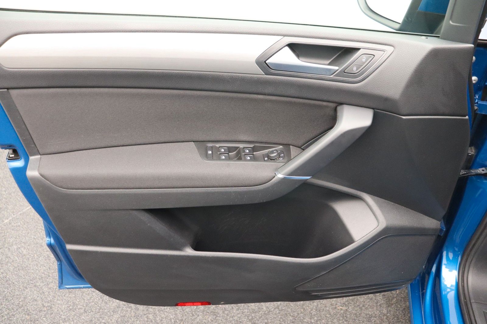 Fahrzeugabbildung Volkswagen Touran Comfortline ACC AHK Panorama7Sitze