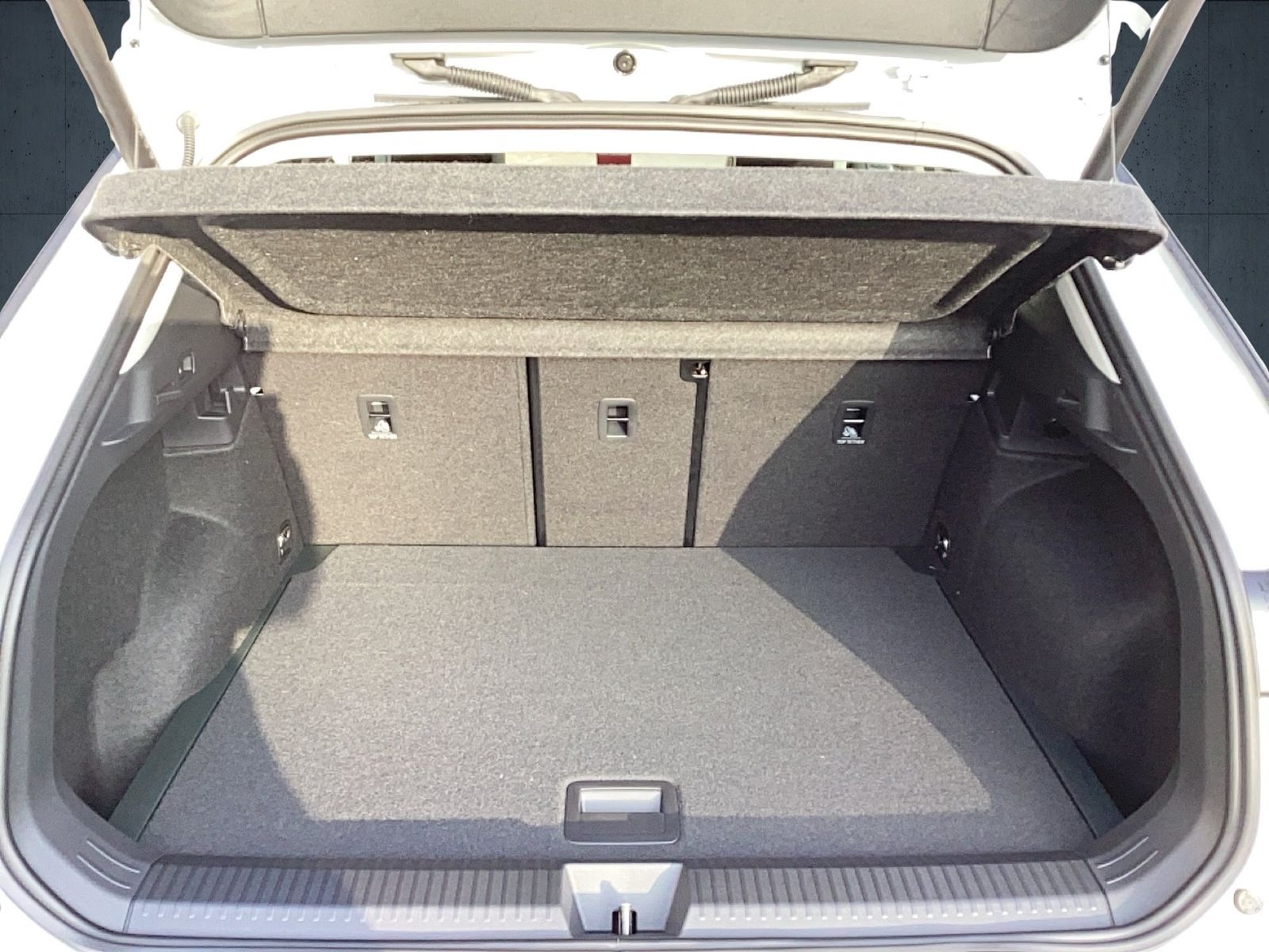 Volkswagen T-Roc - Bild 13
