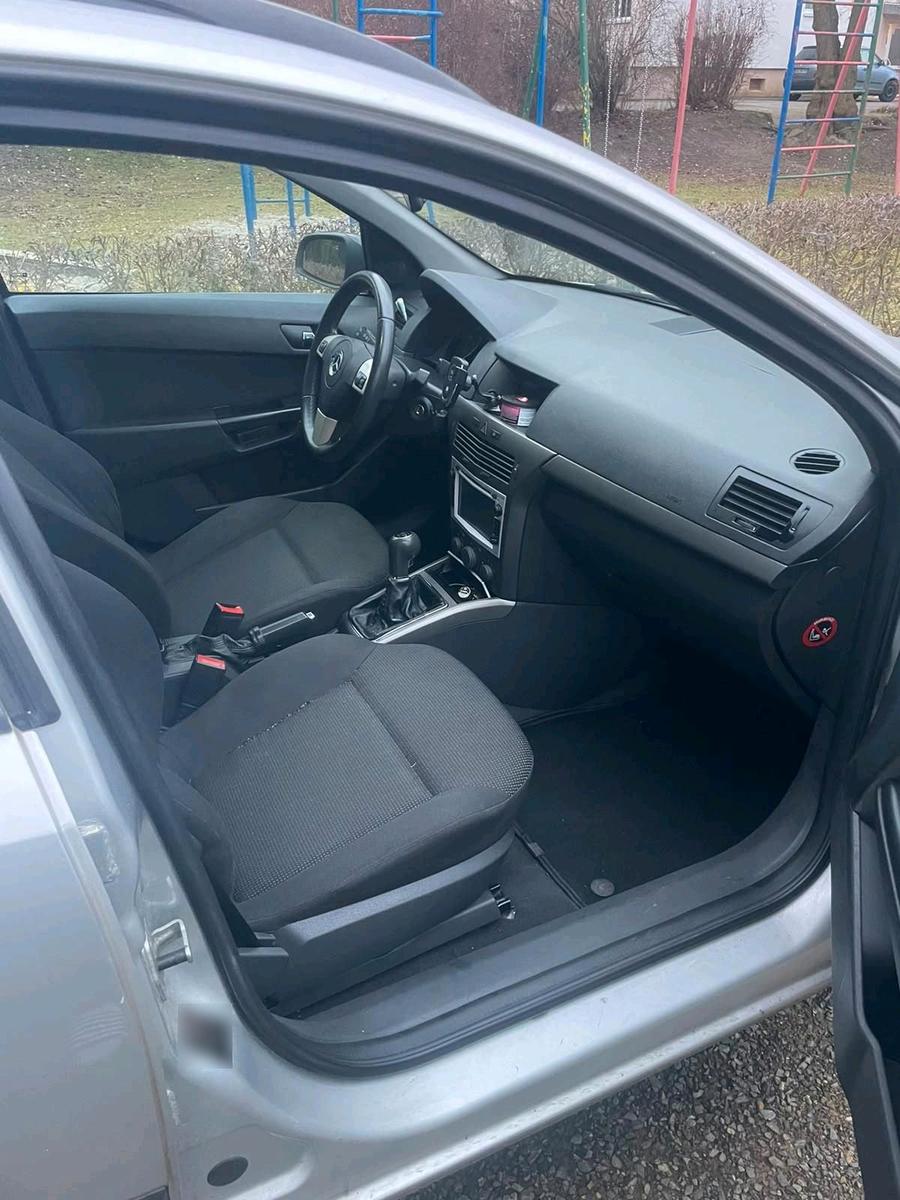 Opel Astra 2006 — photo 5