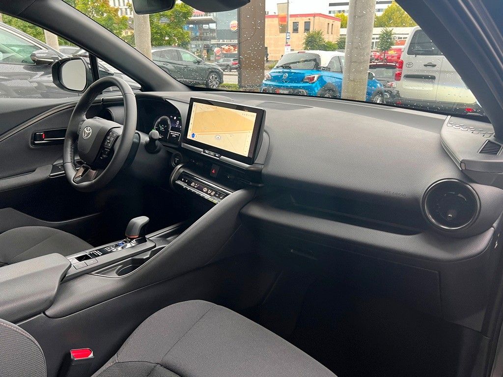 Fahrzeugabbildung Toyota C-HR Hybrid 2.0 Teamplayer Technikpaket