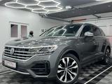 Volkswagen Touareg 4Motion R-LINE/MATRIX/AHK/INNOVISION/21*