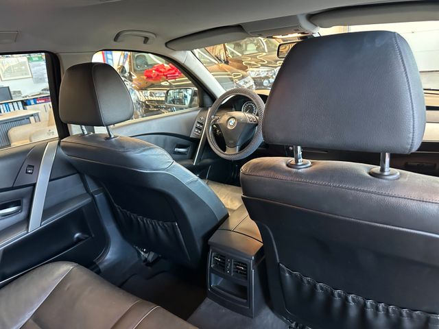 BMW 530 i Touring *Klima*Navi*Xenon*AHK*Freisprech*