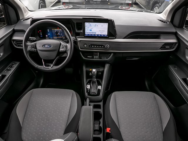 Ford Tourneo Courier 1.0 Titanium NAVI ACC TWA RFK