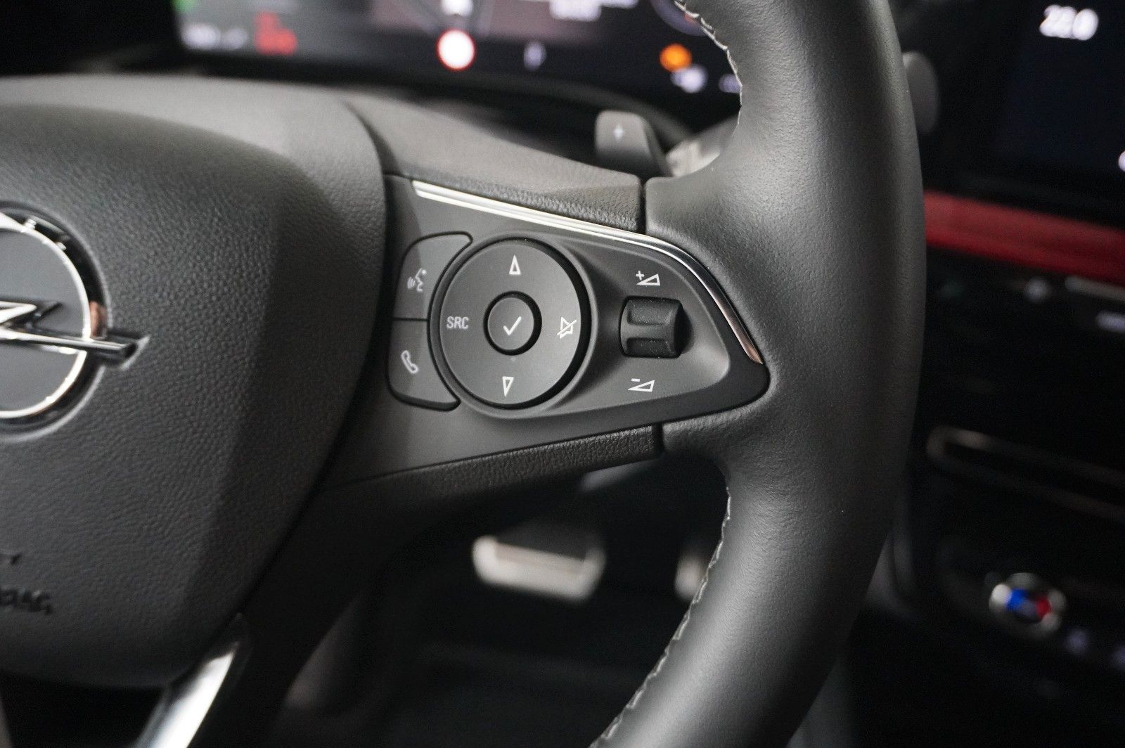 Fahrzeugabbildung Opel Mokka 1.2T GS SPORT NAVI/LED/KAMERA/SPORT/DAB+