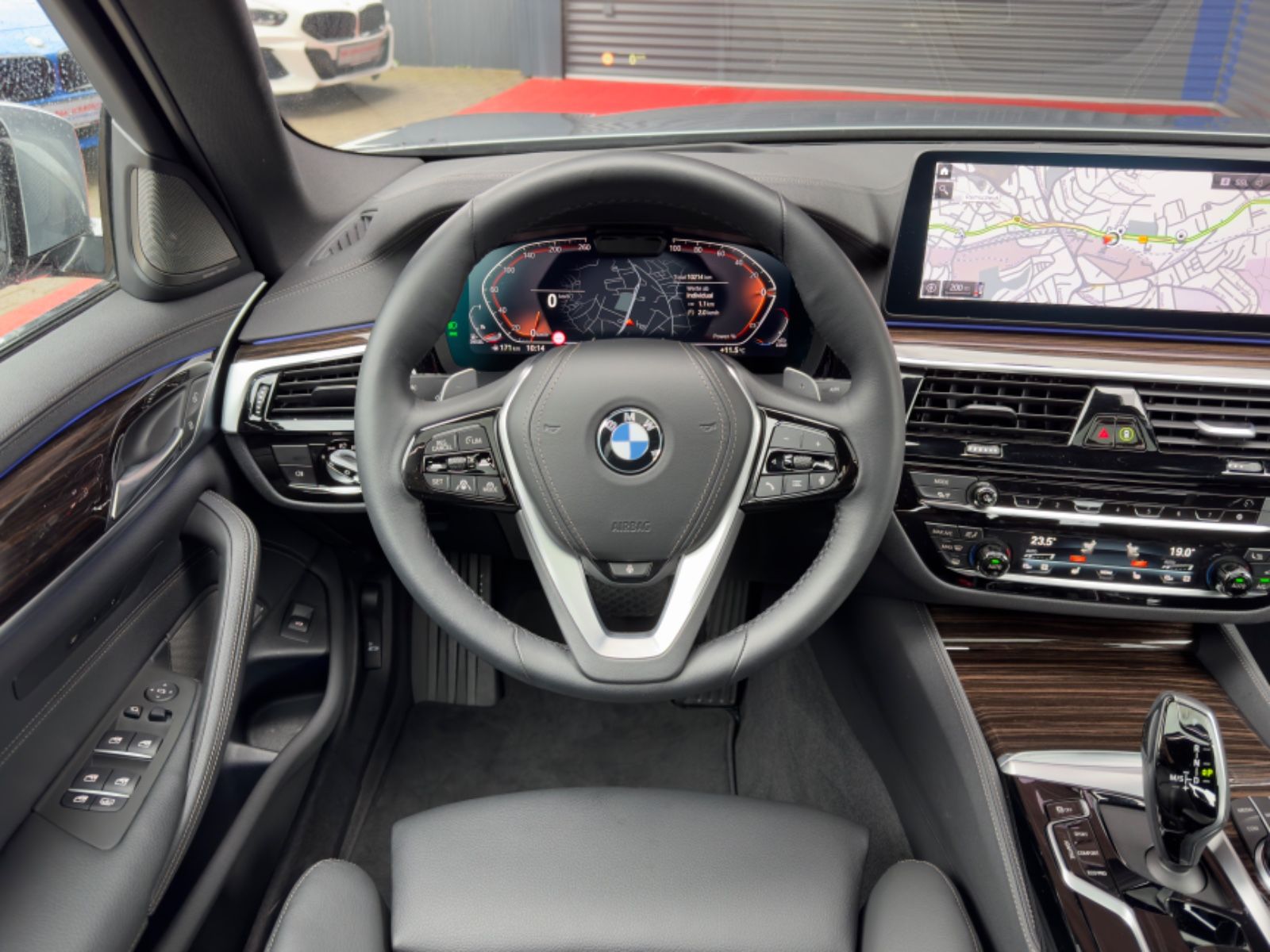Fahrzeugabbildung BMW 530 d Luxury Line Leder Navi Laser HeadUP ACC