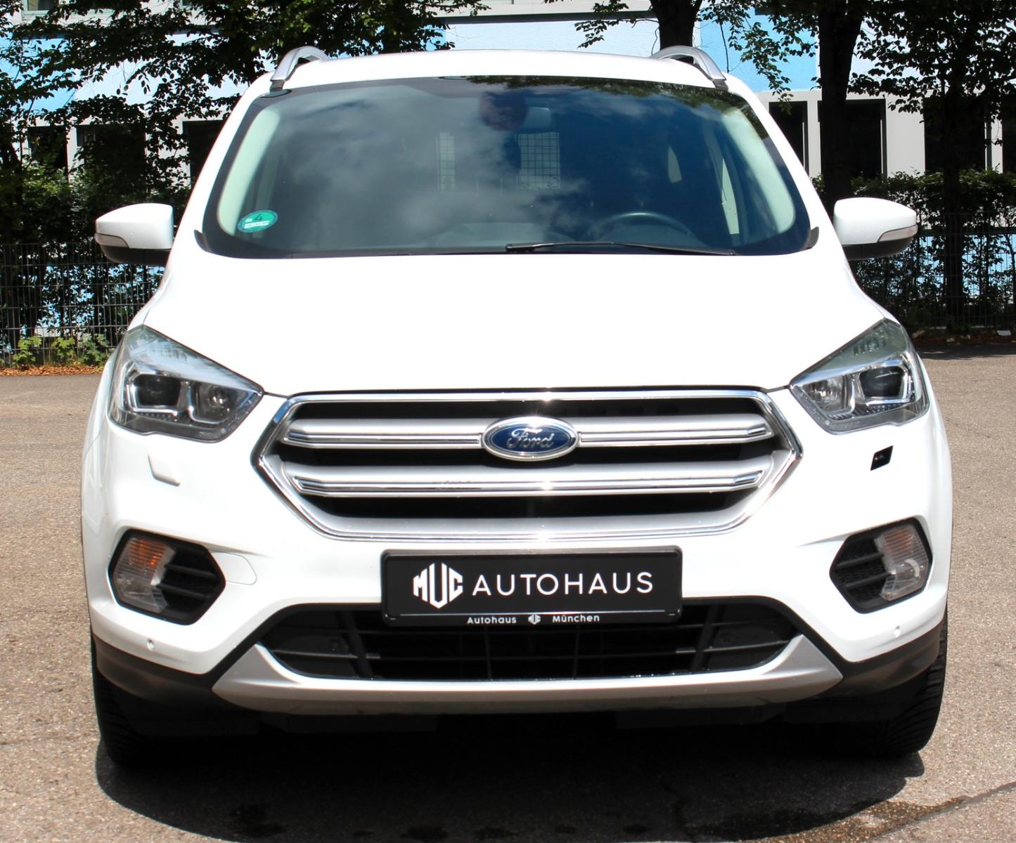 Ford Kuga Titanium Aut. XENON* NAVI* PDC*