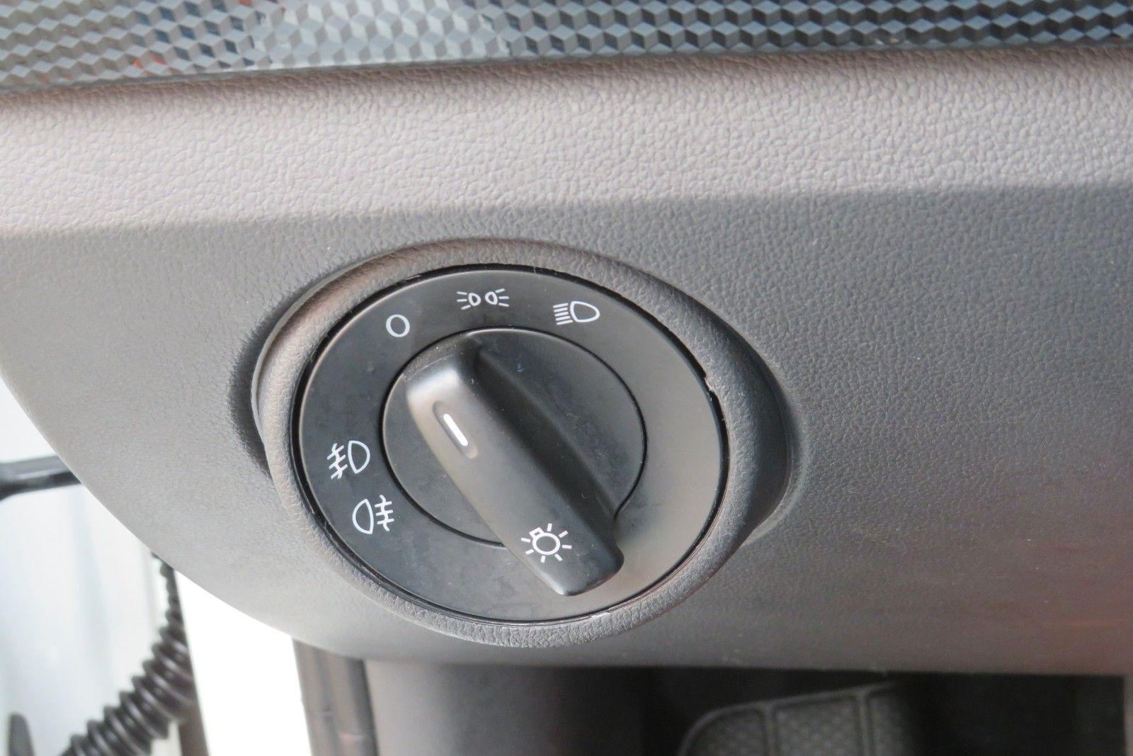 Fahrzeugabbildung Volkswagen up! 4T SITZH. GJ KLIMA TELVOR MAPS&MORE 1.HD