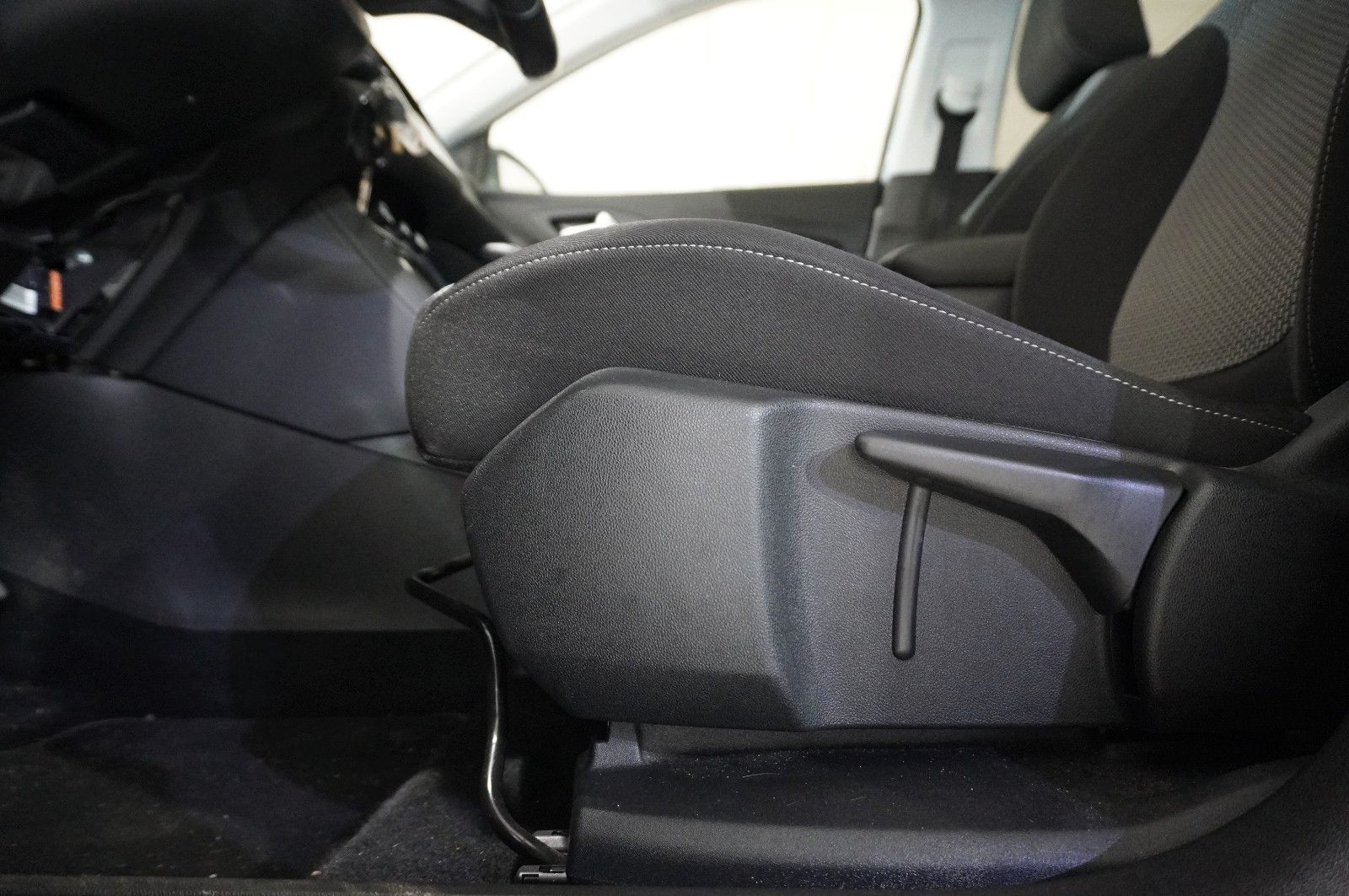 Fahrzeugabbildung Opel Grandland (X) 1.5D  EDIT. NAVI/LED/KAMERA/SH/AHK
