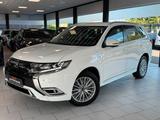 Mitsubishi Outlander PHEV PLUS 4WD|NAVI|360°|LED|STANDHEIZG - Mitsubishi Outlander Plus mit Hybrid-Antrieb (Benzin/Elektro)