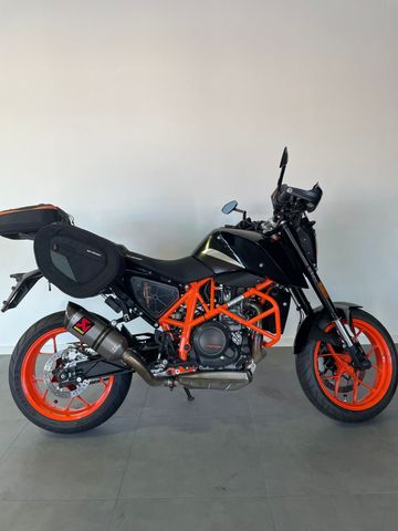 KTM 690 Duke R