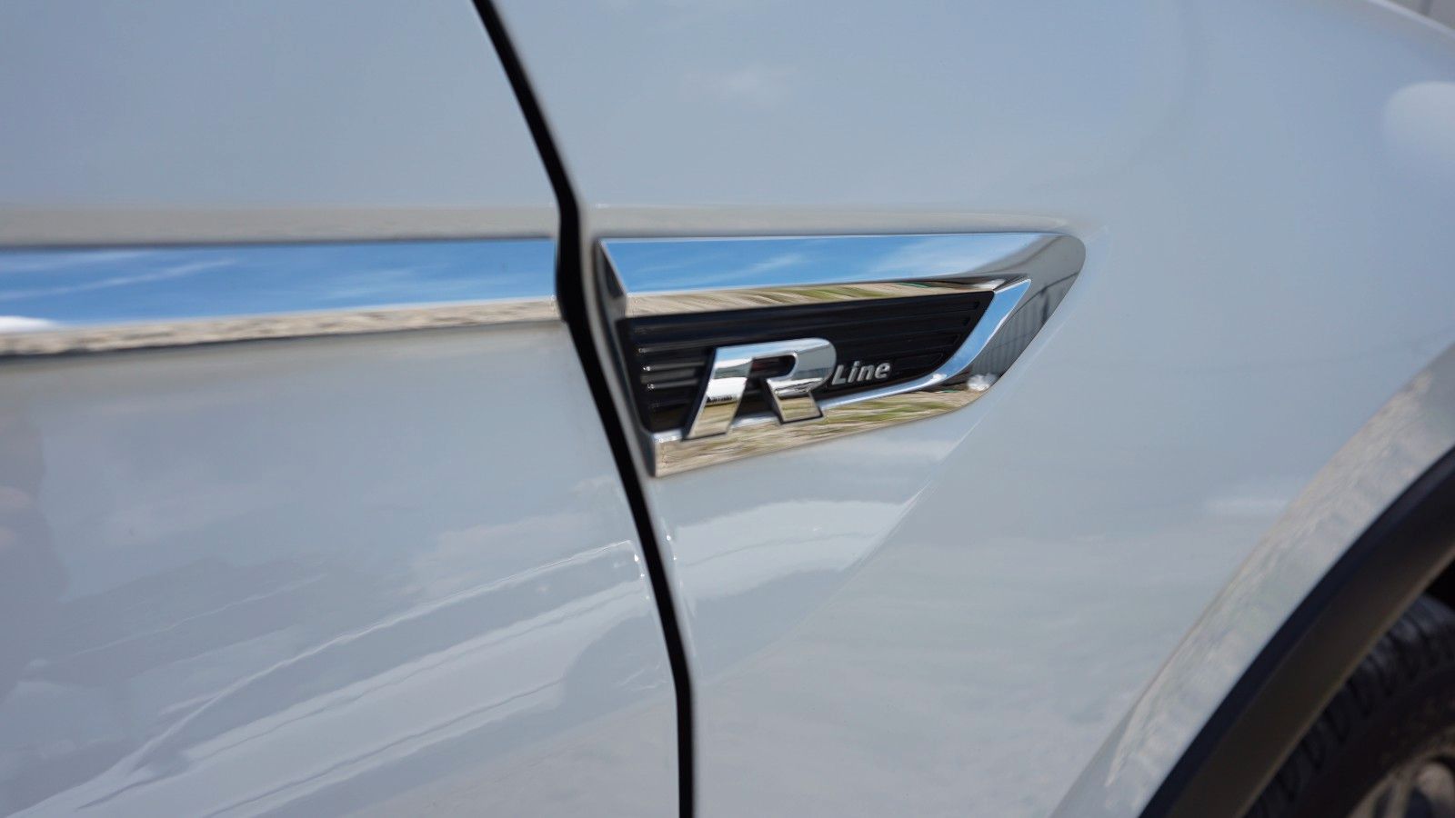 Fahrzeugabbildung Volkswagen Tiguan 4M R-Line Navi,LED,ACC,DCC,Kamera,Head Up