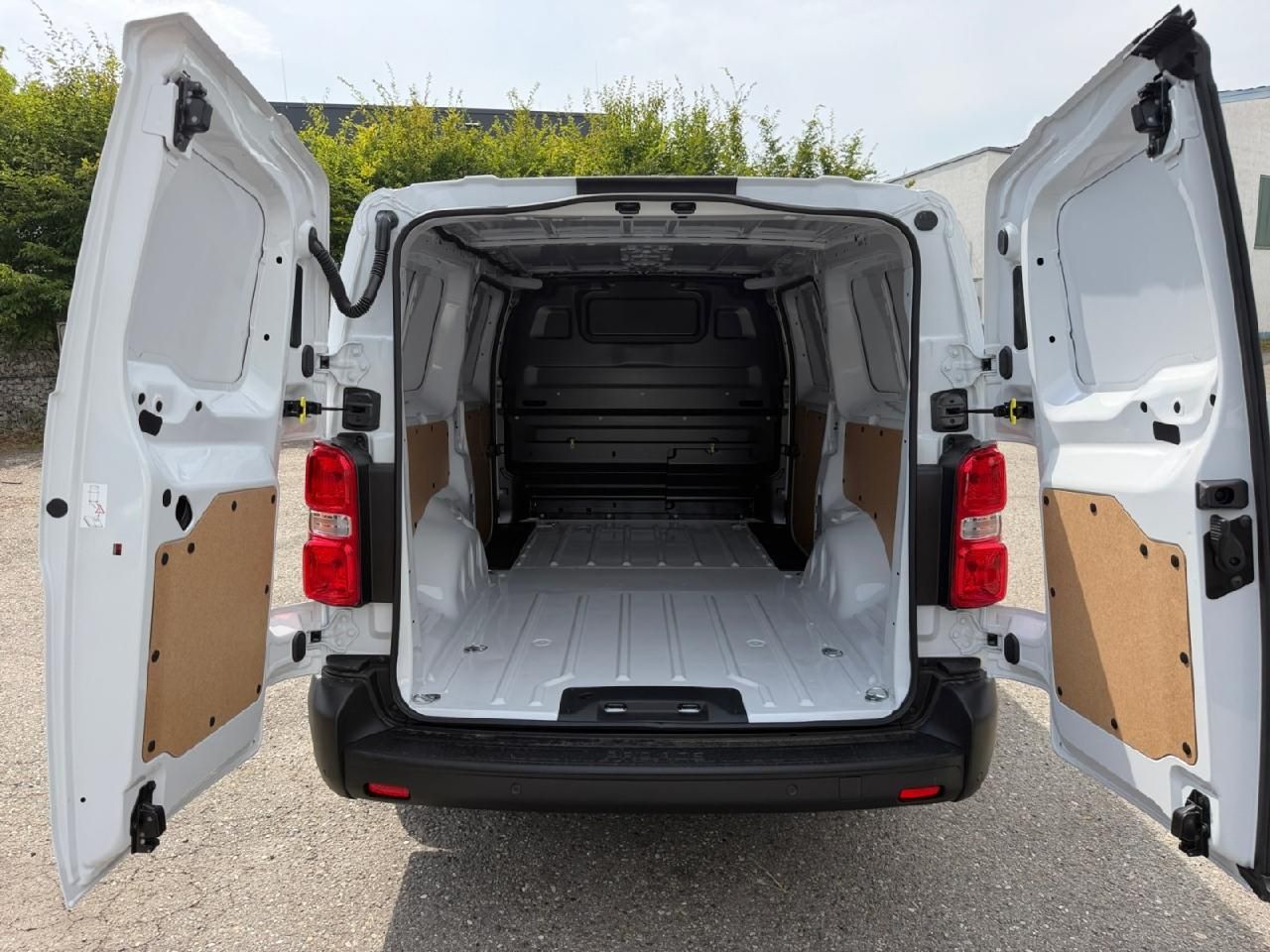 Fahrzeugabbildung Toyota Proace L2 Kasten Meister