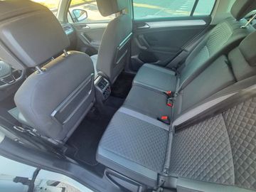 Volkswagen Tiguan - 9