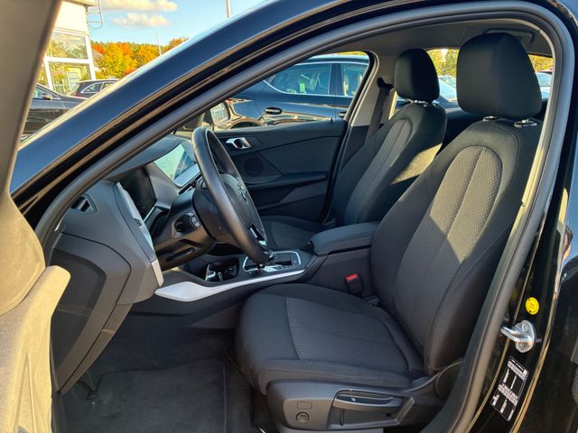Fahrzeugabbildung BMW 120 d Advantage -AUT/LED/PDC/Sitzheiz-