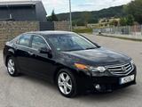 Honda Accord 2.4 Executive Memory/Leder/Xenon/TÜV Neu - Honda Accord: Automatik