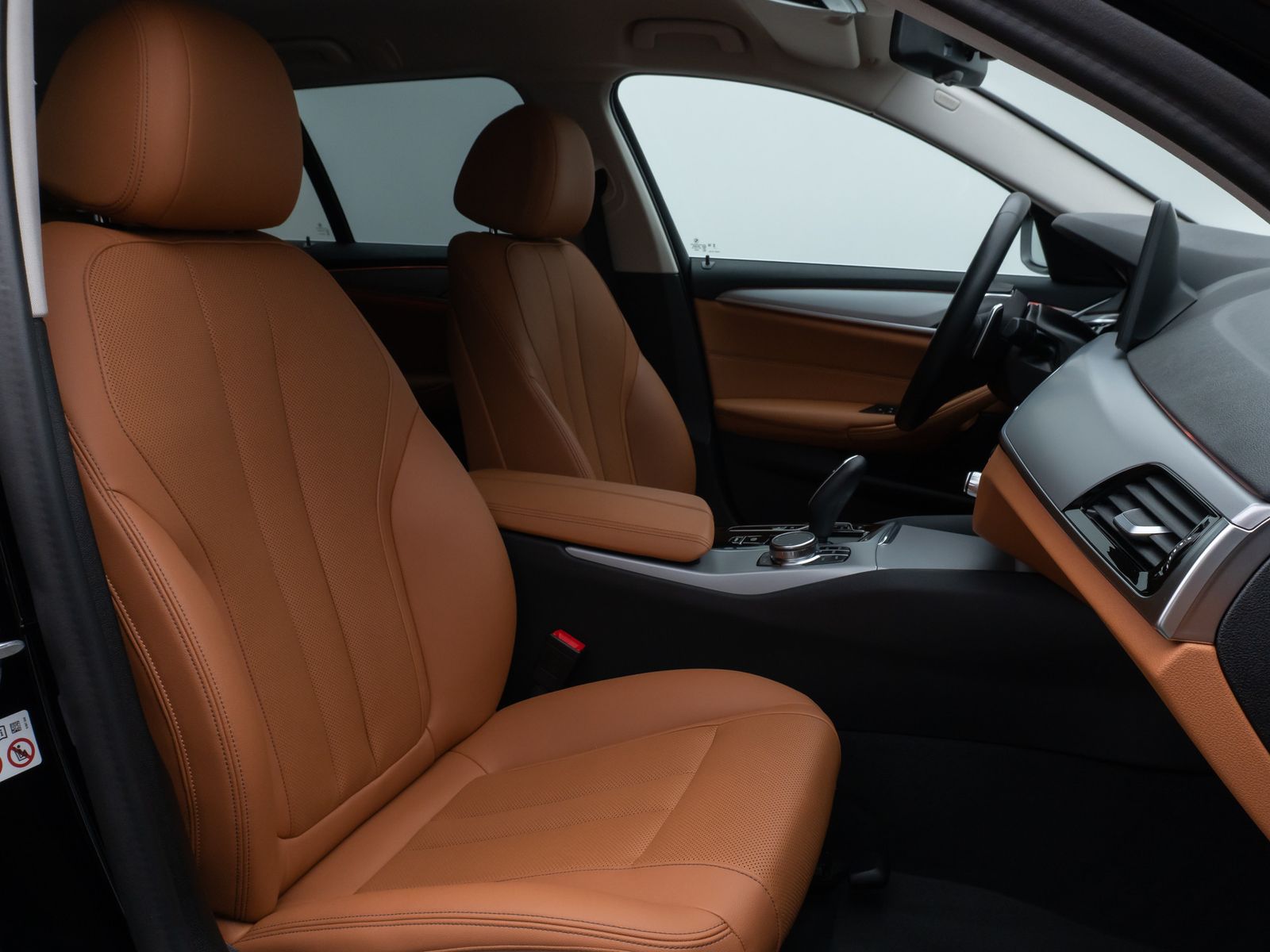 Fahrzeugabbildung BMW 530e xD Laser Kamera HUD DAB HiFi 4xKlima AHK