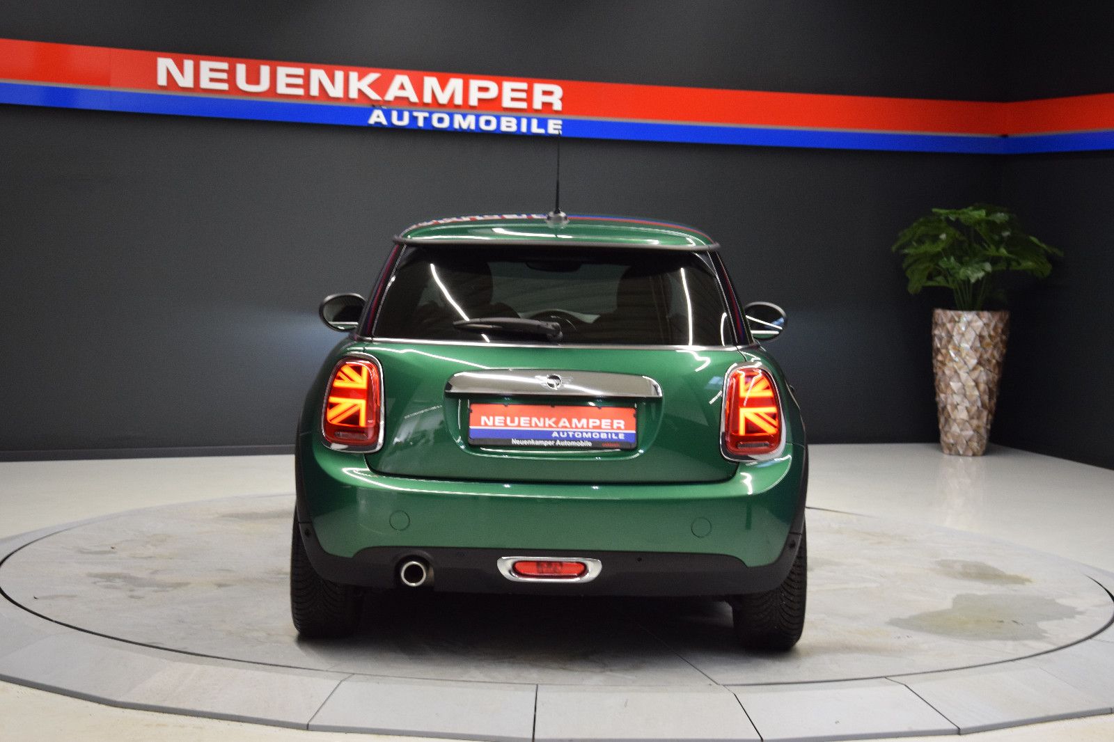 Fahrzeugabbildung MINI ONE 3-trg. Chili-Paket PDC Leder LED Ambiente