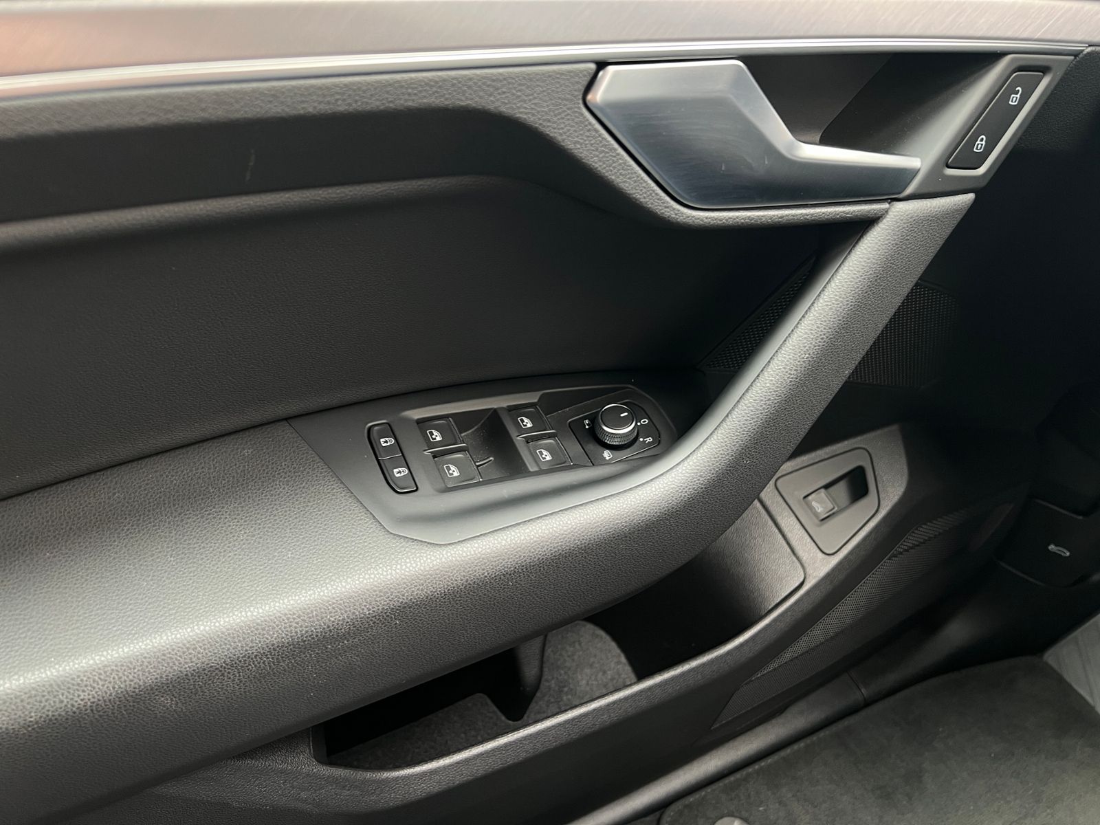 Fahrzeugabbildung Volkswagen Touareg 3.0 TDI 4MOTION *AHK,Luft,Leder,ACC,Kame
