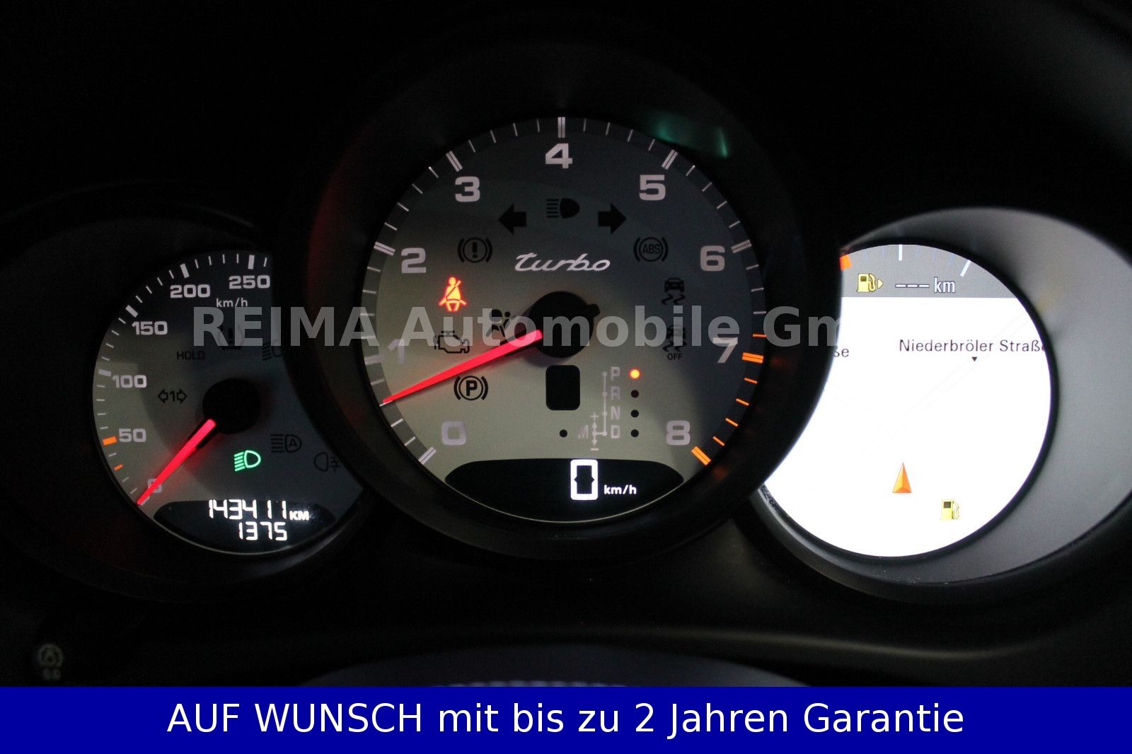 Fahrzeugabbildung Porsche Macan Turbo Performance, Carbon, Pano, Luft