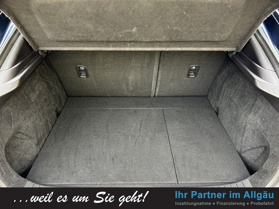 Fahrzeugabbildung Mazda CX-30 SKY-G 150 AWD 6AG SELECTION DESIGN/PREM-P