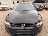 Volkswagen Jetta VI Comfortline/NAVI/SHZ/KLIMA/PDC/ALU/EUR5 - schwarze Volkswagen Jetta