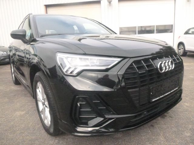 Audi Q3 40 TDI quattro S line Black Autom. Navi LED