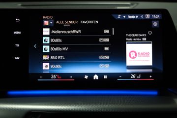 Fahrzeugverkauf 18 BMW X1 18 i sDrive M Sport Kamera Navi LED