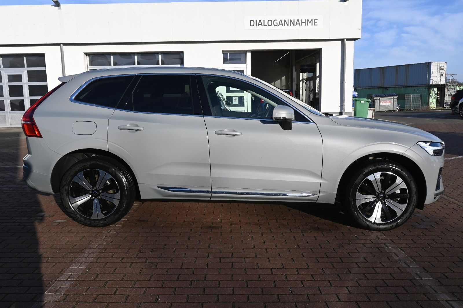 Fahrzeugabbildung Volvo XC60 T6 RC 0,5%  AWD *H&K**FSHZG*BLIS*ACC