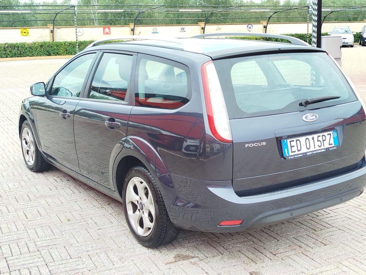 Ford Focus 2010 — engine 1.560 cm³, 109 HP (80kW)