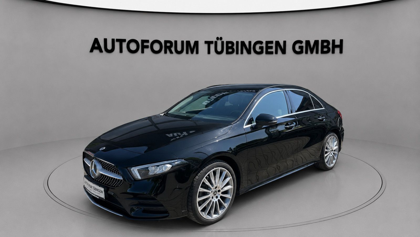 Fahrzeugabbildung Mercedes-Benz A 250 e LIMOUSINE *AMG-LINE* AMBIL*LED*KEYLESS