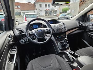 Ford Kuga - 12
