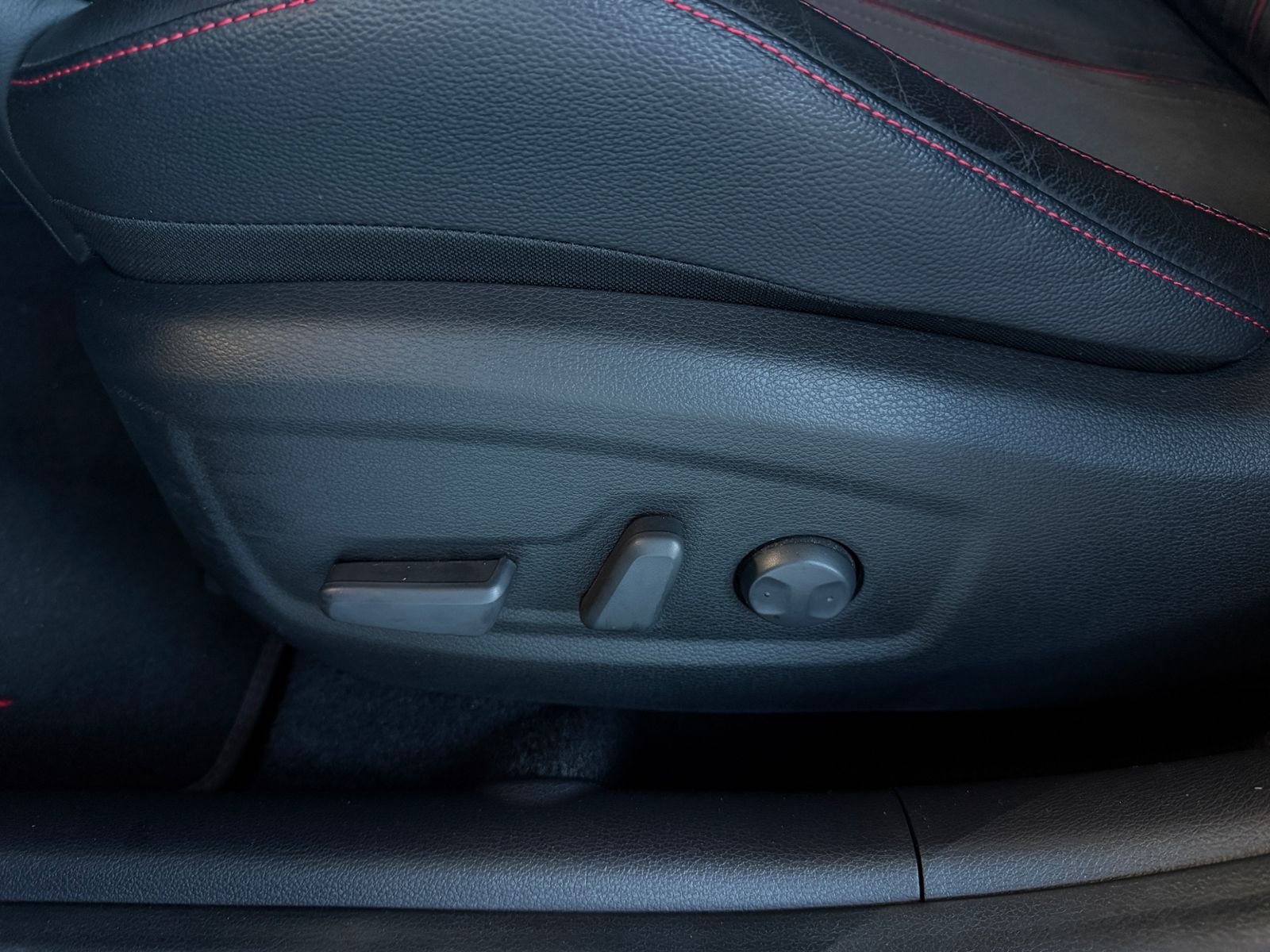 Fahrzeugabbildung Kia ProCeed GT PANO LED NAVI ALU