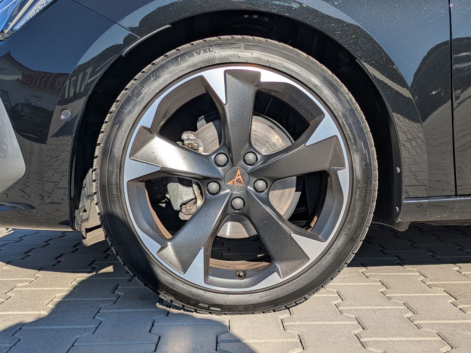 Fahrzeugabbildung CUPRA Leon 1.5 eTSI DSG MATRIX-LED*ACC*APP*KAMERA*18"
