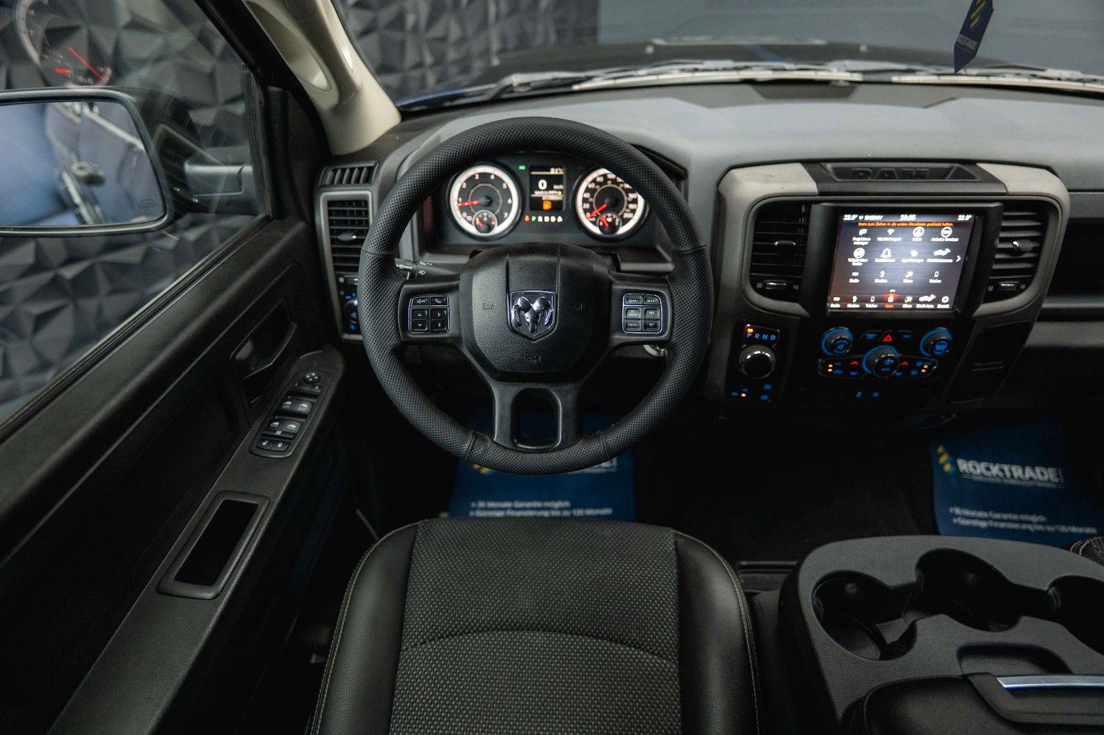 Fahrzeugabbildung Dodge RAM 5.7 V8 HEMI 4x4 OFFROAD Night-Paket *LED*AHK