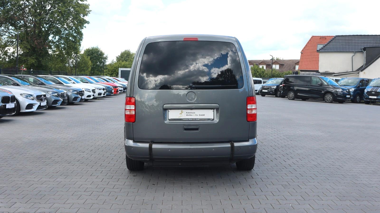 Volkswagen Caddy 1.6 TDI DSG Rollstuhlrampe R.Cam StandHz.