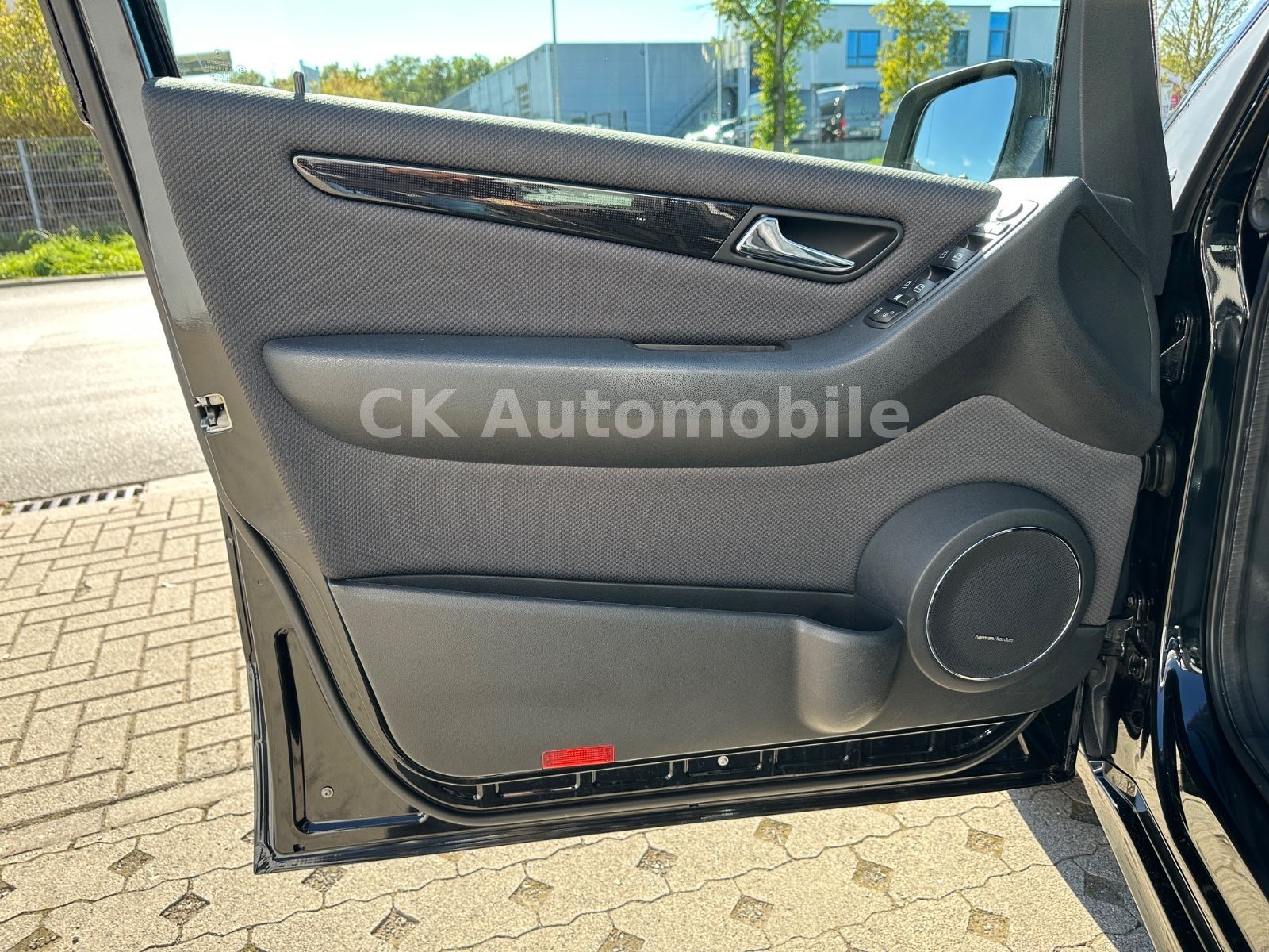 Fahrzeugabbildung Mercedes-Benz A 200 Avantgarde Special Edition/Automatik/Navi