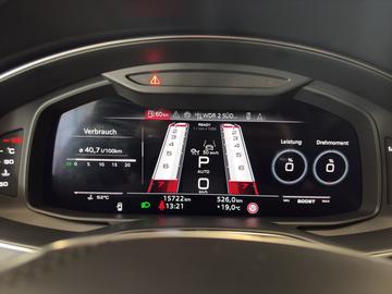 2025 AUDI RS6 photo 10