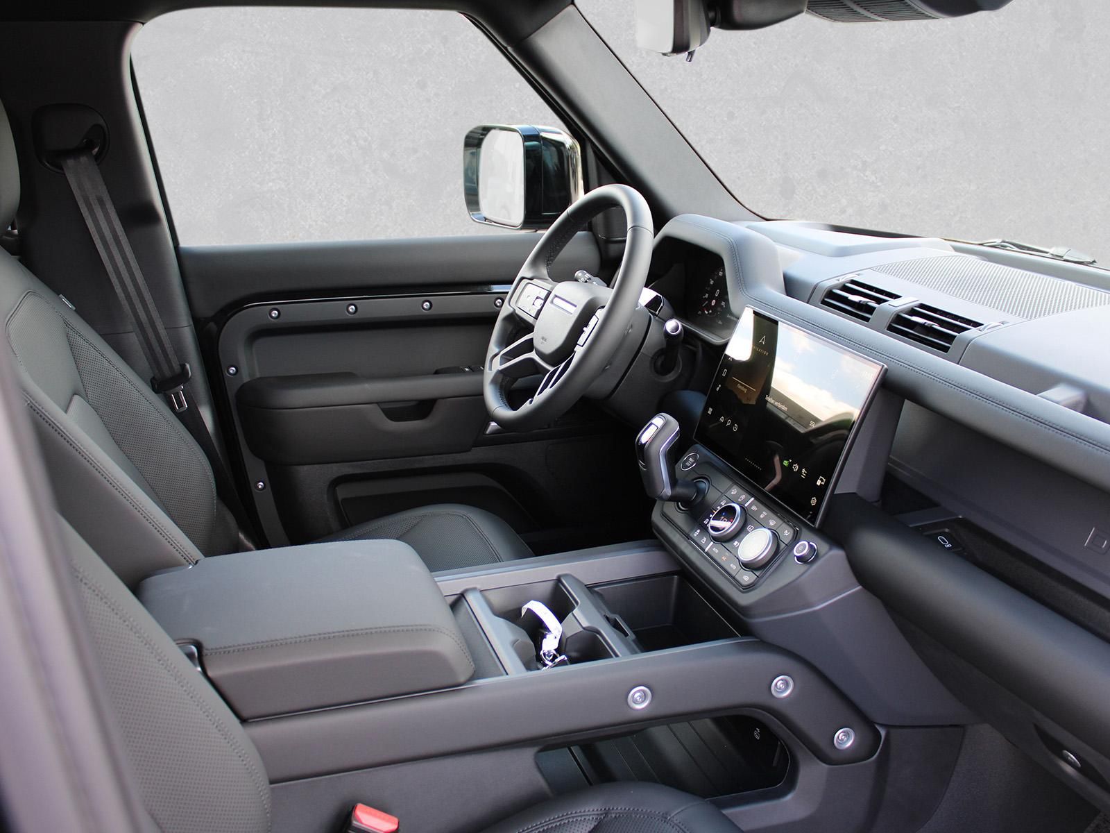 Fahrzeugabbildung Land Rover Land Rover Defender 130 D350 X-Dynamic SE